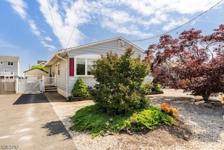 1112 Laurel Blvd, Lanoka Harbor, NJ 08734