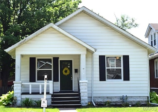 14 N 38th St, Belleville, IL 62226