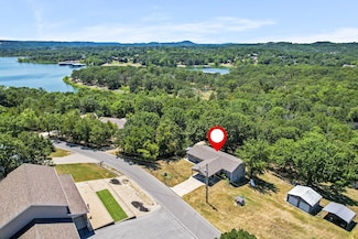 235 Navajo Trail, Kimberling City, MO 65686