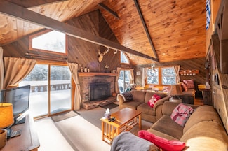 48 Upper Highlands, Dover, VT 05356