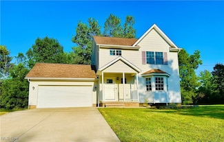 16755 Bedford St, Chagrin Falls, OH 44023