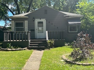 16618 Salem St, Detroit, MI 48219