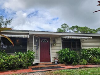 365 Tangerine Dr, Loxahatchee, FL 33470