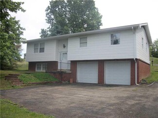 131 Hillcrest Ave, Rices Landing, PA 15357