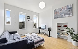 226 Stanhope St, Brooklyn, NY 11237