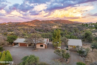 325 W Oak Hills Dr, Oracle, AZ 85623