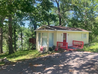 1545 Spring Cove Rd, Sunrise Beach, MO 65079
