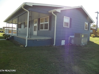 23 Mitchell St, Spencer, TN 38585