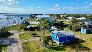 1116 6th St, San Leon, TX 77539