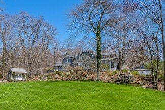 2 Dogwood Ln, Darien, CT 06820