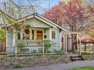 8003 SE 7th Ave, Portland, OR 97202