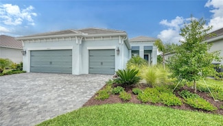 10257 Canaveral Cir, Sarasota, FL 34241
