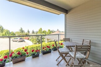 2760 76th Ave SE Unit 604, Mercer Island, WA 98040