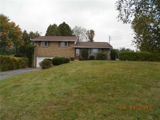 260 Sylvia Dr, Beaver Falls, PA 15010