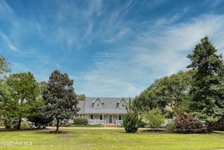 2020 Robert Ruark Dr, Southport, NC 28461