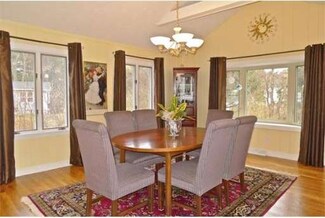 34 Brooks Rd, Wayland, MA 01778