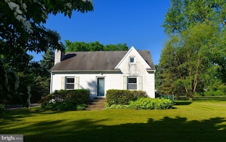 2212 Herblew Rd, Warrington, PA 18976