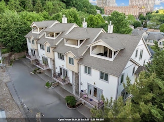 1464 River Rd Unit 1, Edgewater, NJ 07020