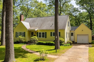 49 Olcott Dr, Manchester, CT 06040