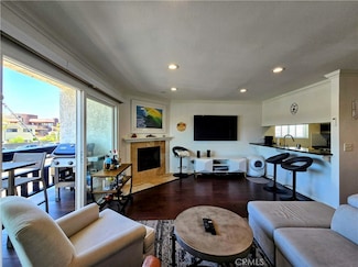320 Hermosa Ave Unit 105, Hermosa Beach, CA 90254