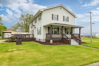 212 N Putnam St, Bunker Hill, IL 62014