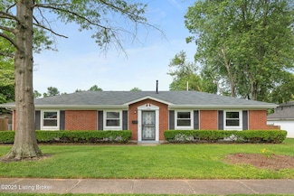 2404 Woodmont Dr, Louisville, KY 40220