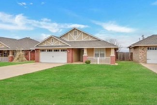 1304 N Hudson St, Altus, OK 73521