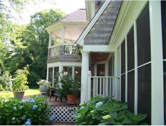 50 Church St, West Newbury, MA 01985