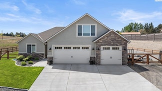 3905 Orchard St, West Richland, WA 99353