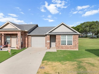 1612 Shenandoah Dr, Ardmore, OK 73401