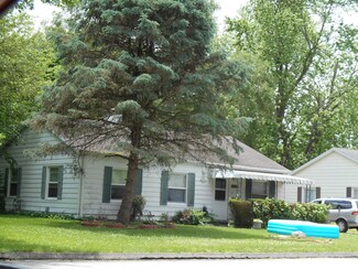 1703 Paula Dr, Champaign, IL 61821