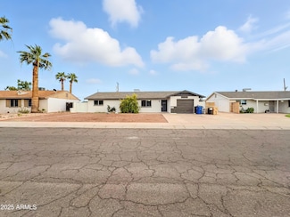 6249 W Cavalier Dr, Glendale, AZ 85301