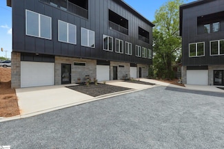 106 Textile Ct, Easley, SC 29640