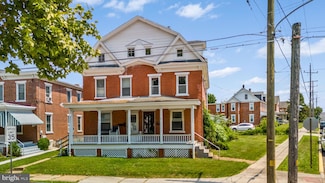51 S 5th St, Oxford, PA 19363