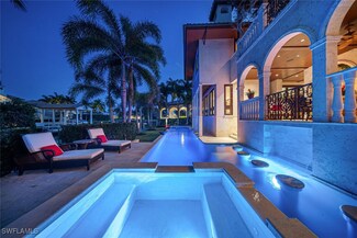 2233 Forrest Ln, Naples, FL 34102