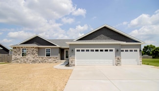 17249 Donald Ct, Lowell, IN 46356