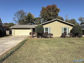 160 Lewis Ln, Madison, AL 35758