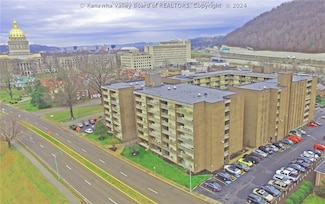 2106 Kanawha Blvd E Unit 423, Charleston, WV 25311