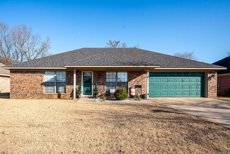 55 Blair Dr, Vilonia, AR 72173