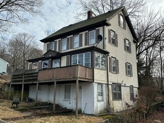 15 Baltimore St, Providence, RI 02909
