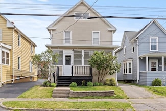 231 W Elm St, East Rochester, NY 14445