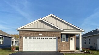 2911 Harnish Dr, Algonquin, IL 60102