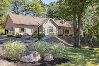 268 Meadow Ln, Northumberland, PA 17857