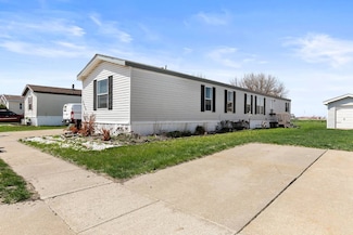 2006 SE 24th St, Grimes, IA 50111
