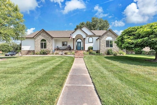 1307 W Hannah Ln, Haysville, KS 67060