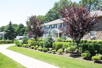 1750 W Main St Unit S04, Riverhead, NY 11901