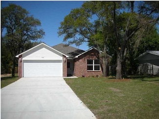 706 Oaklawn St, Fort Walton Beach, FL 32547