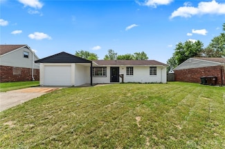 1927 Vermont Dr, Xenia, OH 45385