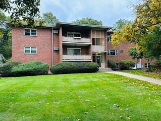 52 Jacqueline Rd Unit 12, Waltham, MA 02452