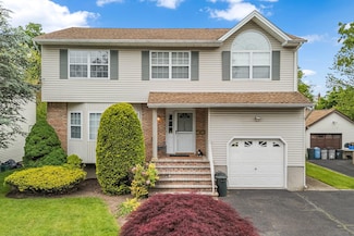 1448 Dewey Ave, North Bellmore, NY 11710